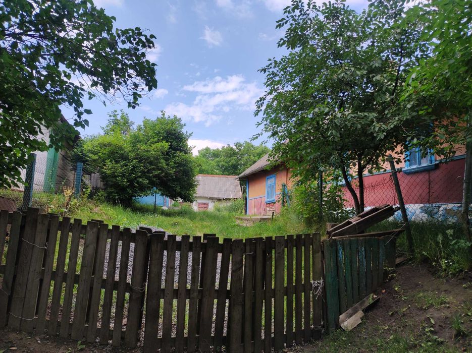 Продам будинок (із земельною ділянкою)