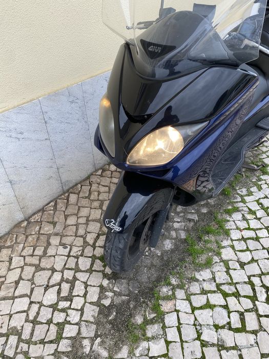 Vendo Honda Forza 250