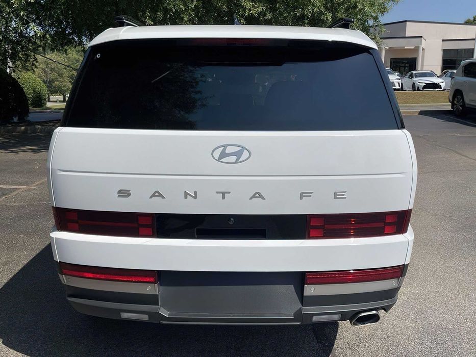 Hyundai Santa Fe Limited      2024