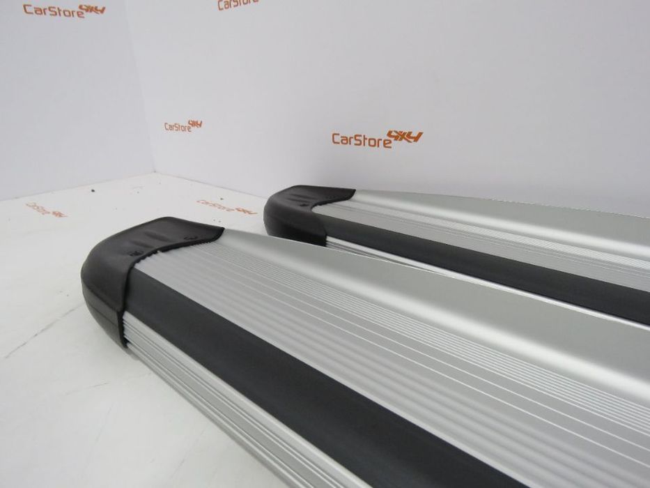 Estribos Toyota Hilux -Cabine dupla