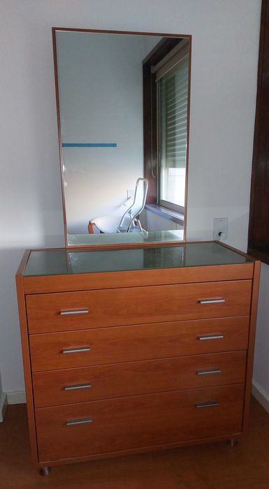 Quarto moderno de casal completo (sem roupeiro)