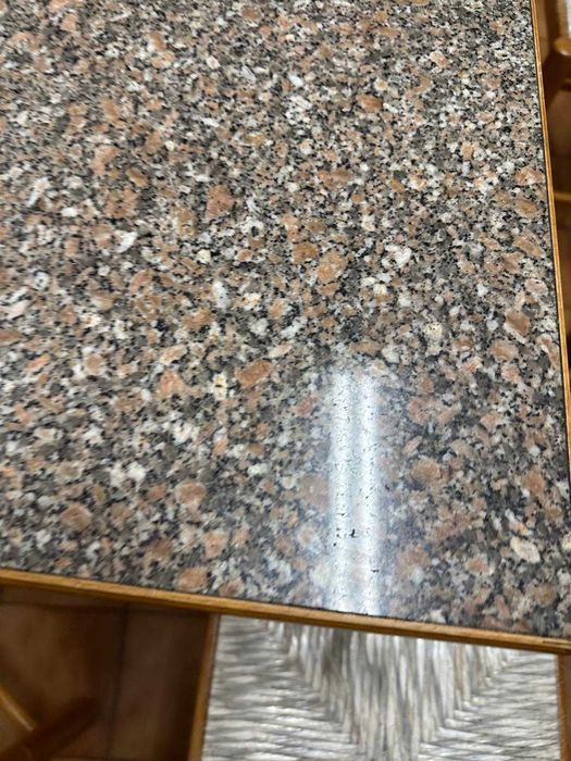 Mesa para cozinha em ótimo estado