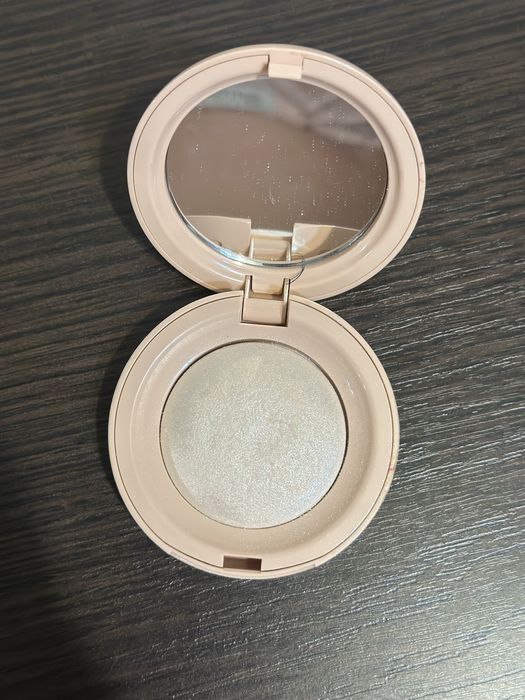 Positive Light Silky Touch Highlighter Хайлайтер