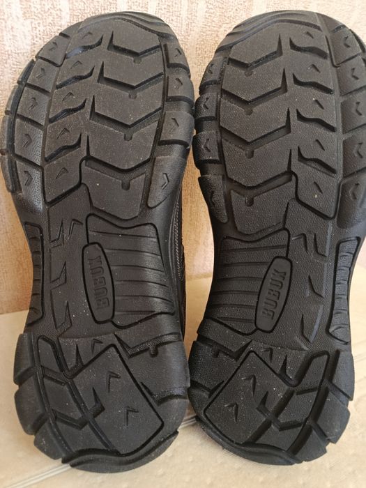 Кросівки трекінгові