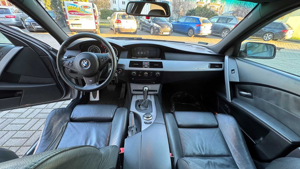 BMW E60 2005 3.0