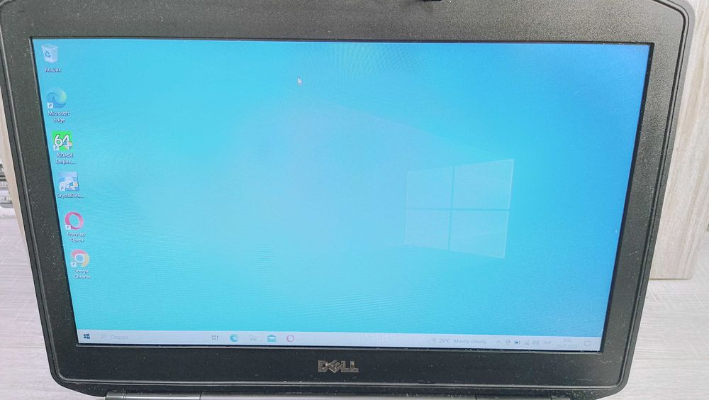 Ноутбук Dell Latitude E5430 / i3-3120M / 320 GB HDD / 8 GB DDR3 / екран 14"