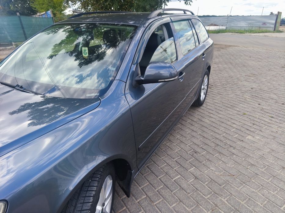 Продам skoda oktavia a5fl