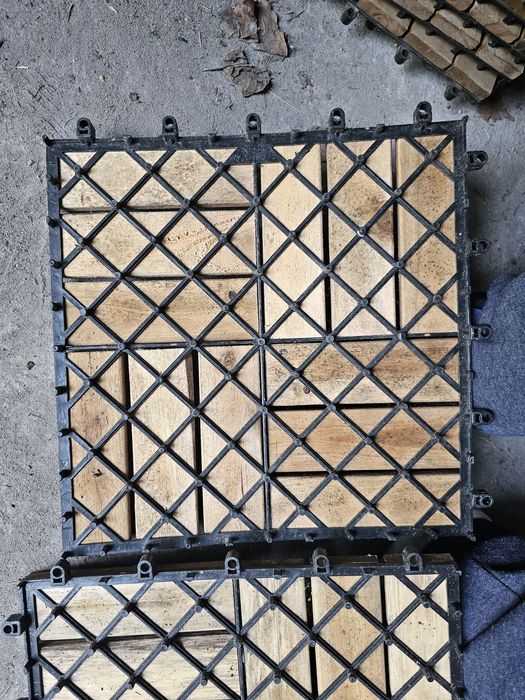 36x Podest tarasowy (chyba Ikea Runnen) 30x30
