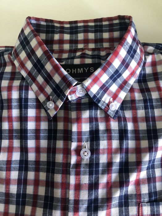 Duas camisas de homem novas