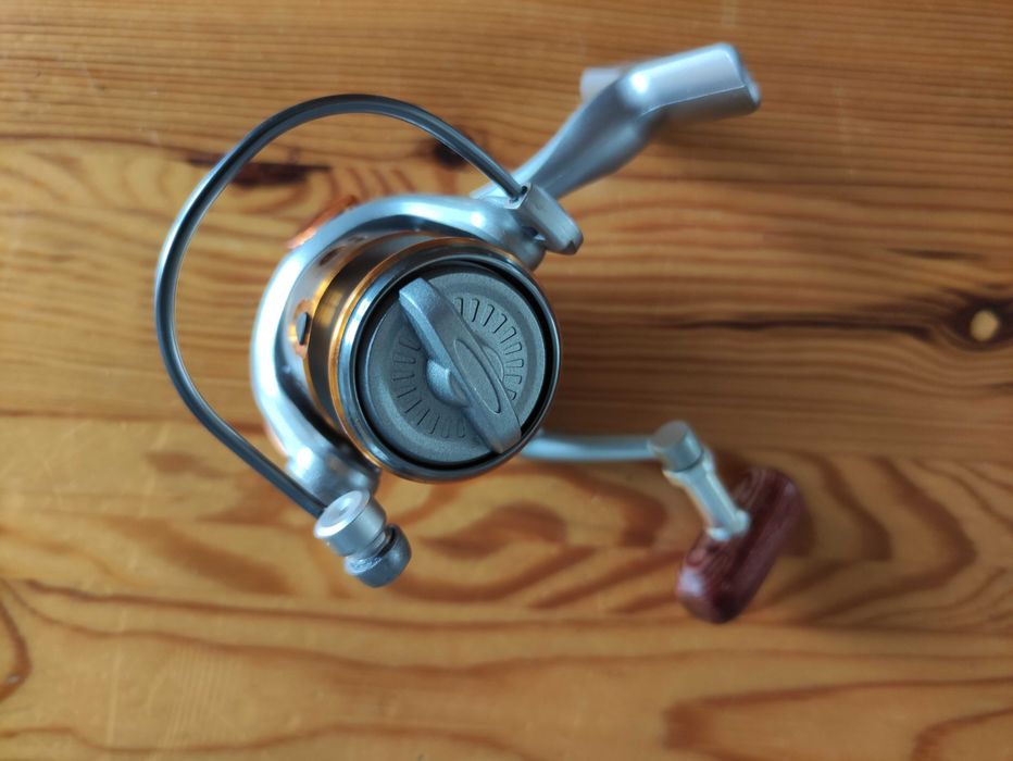 Kołowrotek spinningowy nowy DIAODELAI