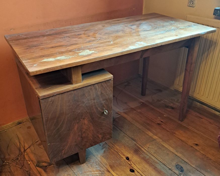 Biurko PRL M. Puchała, do renowacji