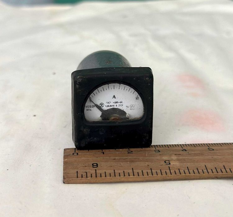 Амперметр миниатюрный 10А 2.8х2.8см головка индикатор