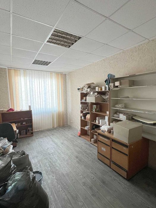 Від власника оренда офісу Дарницька площа, 70 м.кв