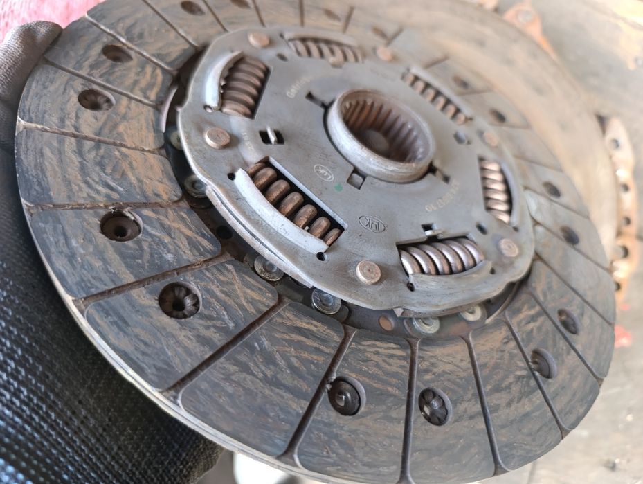 BMW E60 3.0d tarcza i doscik