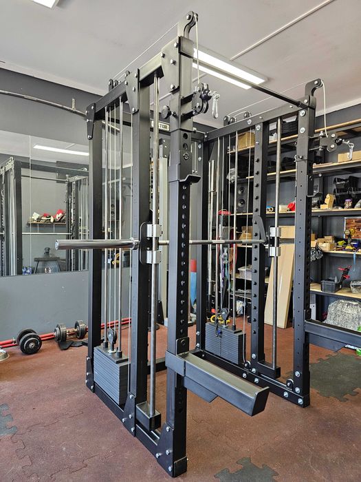 HATOR Klatka 80x80x3 + brama + suwnica smitha / siłownia