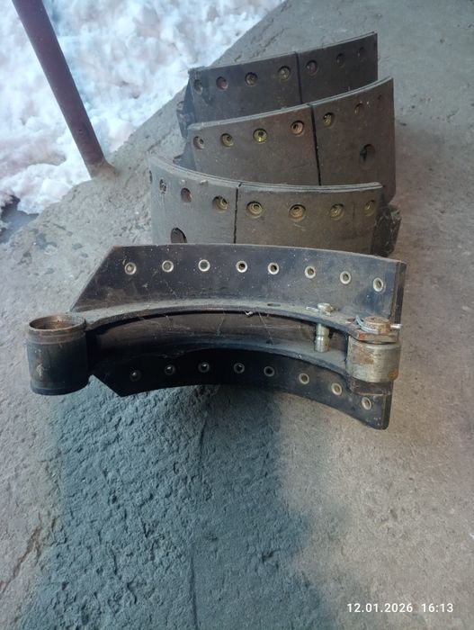 Тормозні колодки Маз