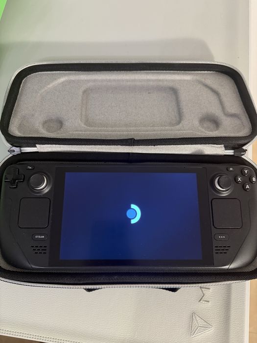 Steam Deck LCD 512GB — Estado impecável + Carregador e Bolsa