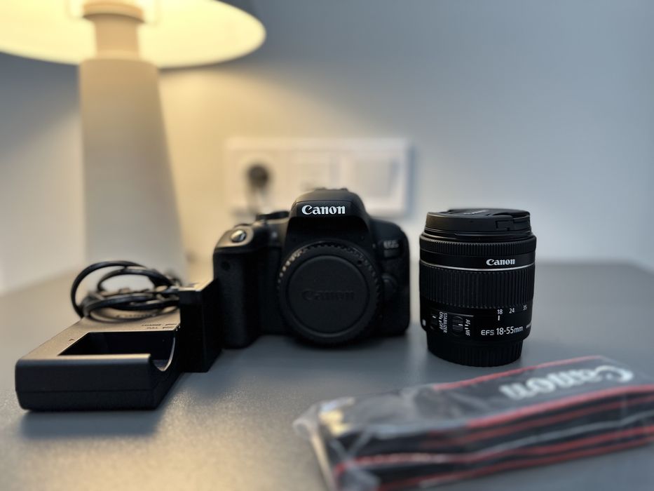 Фотоаппарат Canon EOS 800D 18-55mm IS STM Black (1895C019)