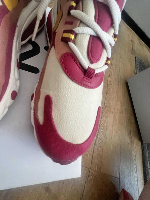 Buty Nike Air Max 270 React Noble red/Dark Sulfur rozmiar 39