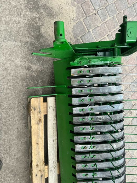 Podbieracz kpl McHale przygotowany do sezonu