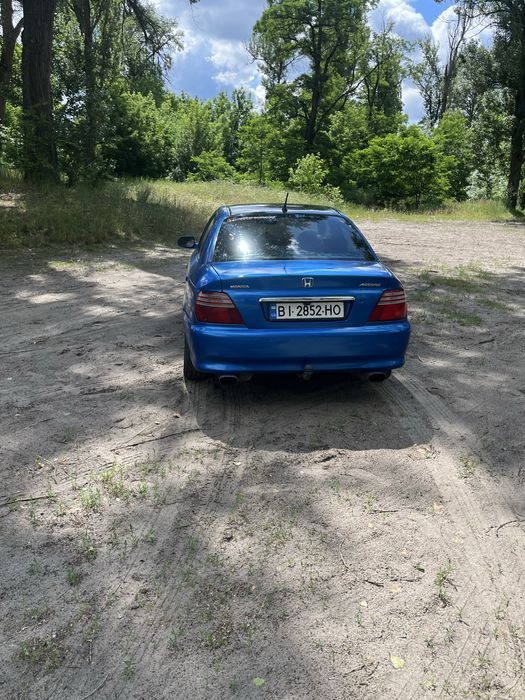 Продаю авто 1.8 мотор втек їде добре,