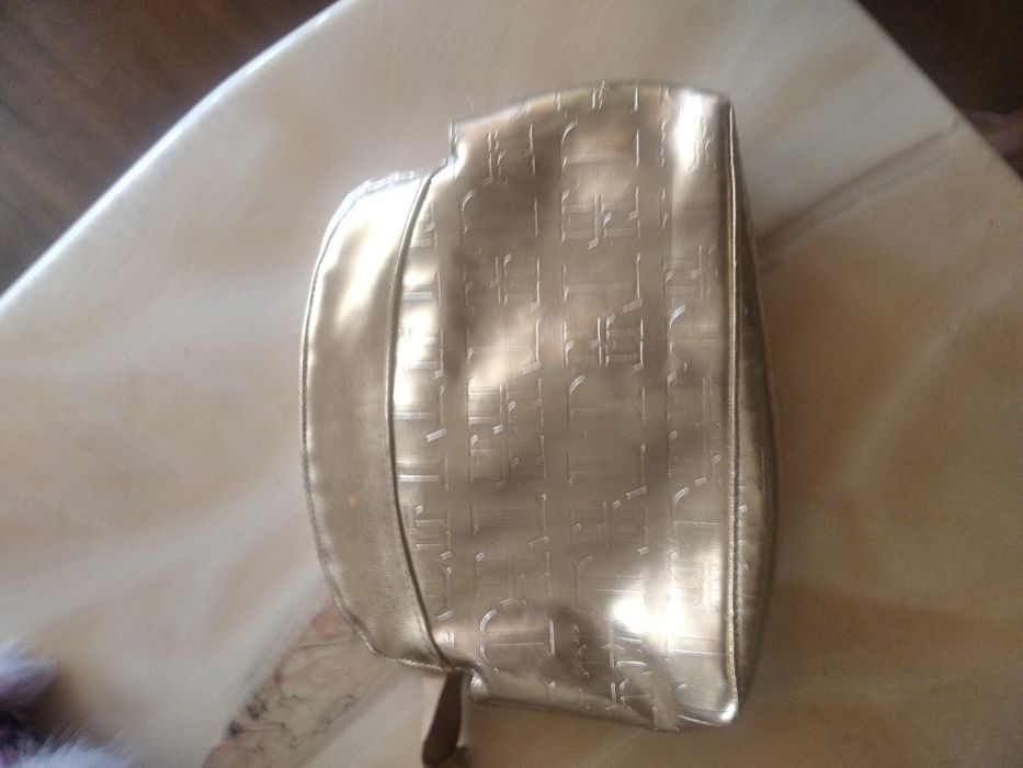 Malas de senhora novas