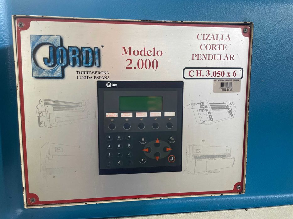Guilhotina Hidráulica JORDI GH3050 6