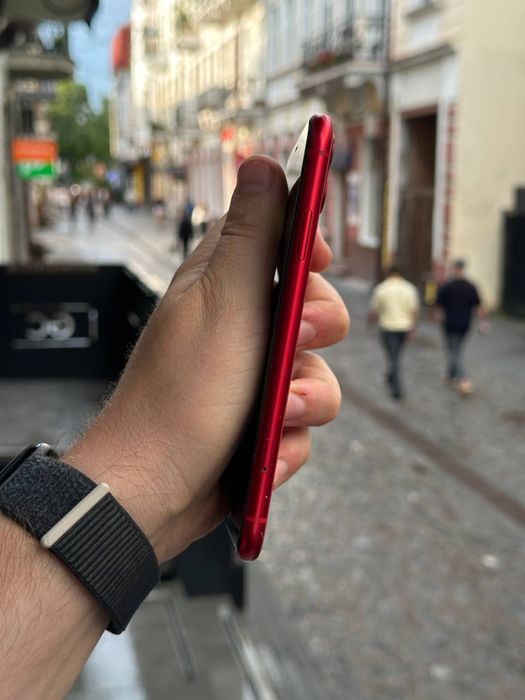 Apple iPhone 11 128gb Black Red Neverlock акум 100%
