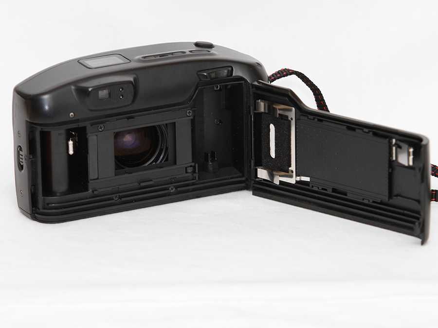 Nikon Zoom 700 VR para peças, reparação ou decoração