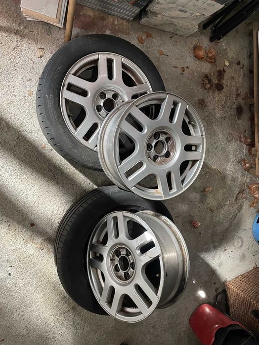 Jantes e Pneus em Excelente Estado – Ótima Oportunidade!
