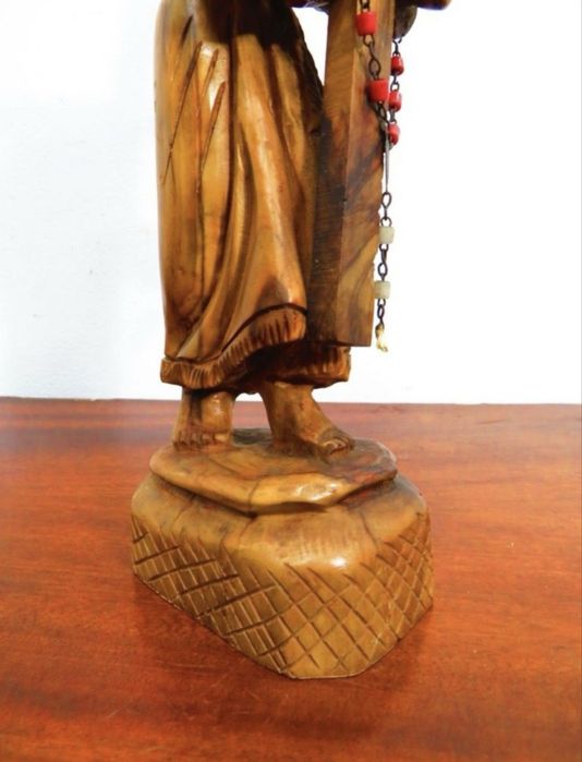 Nosso Senhor dos Passos em madeira.