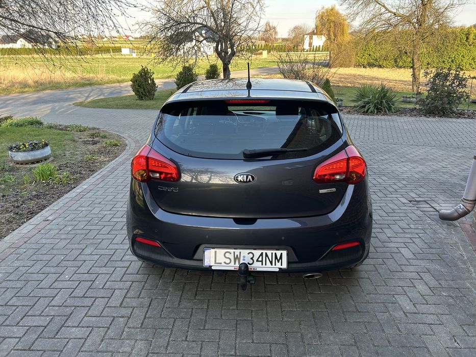 Kia ceed 1,6 crdi 110km super stan