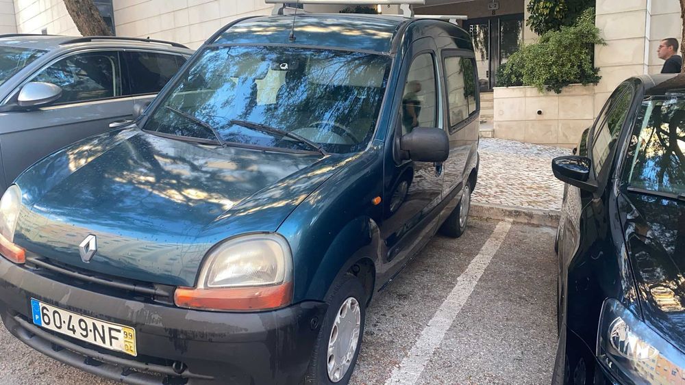 Renault.   kangoo