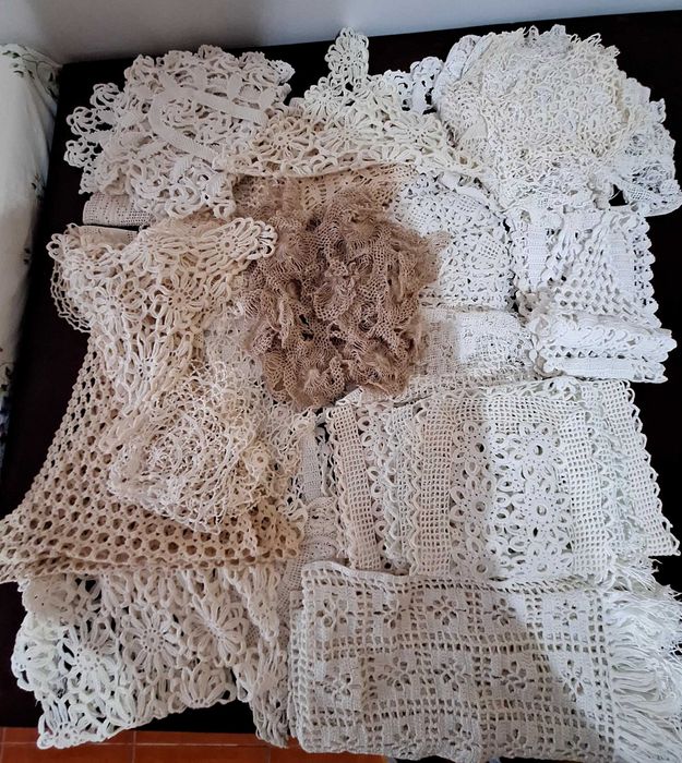Conjunto de vários panos croché feitos à  mão