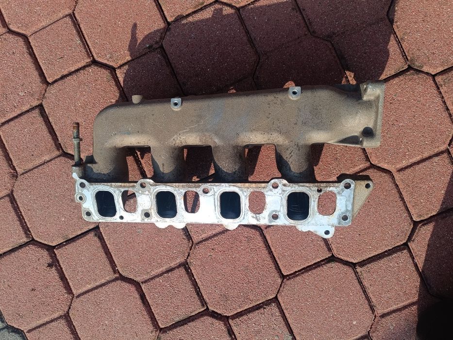 Kolektor ssący Suzuki Fiat Opel