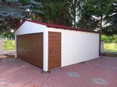 Garaż Blaszany dwuspadowy z automatyczną bramą segmentową TANIO