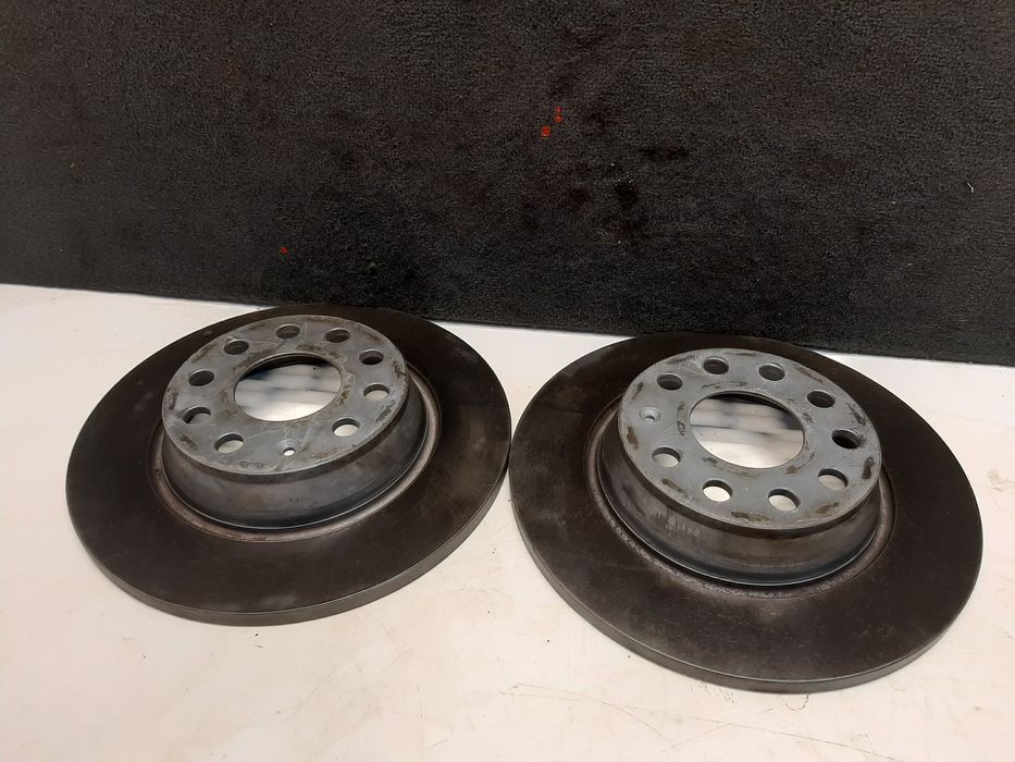 Тормозні диски задні Passat B6 B7 оригінал