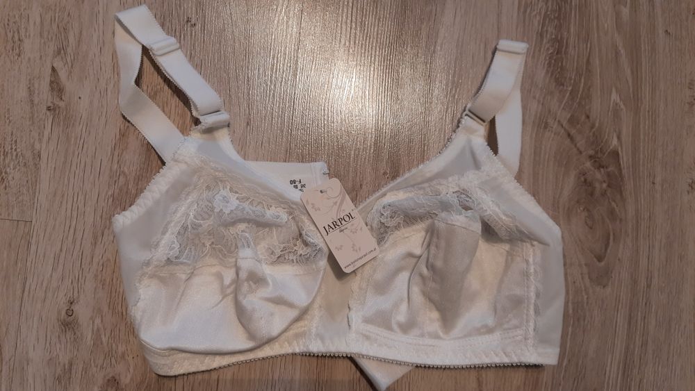 Biustonosze firmy Jarpol 80B-90D