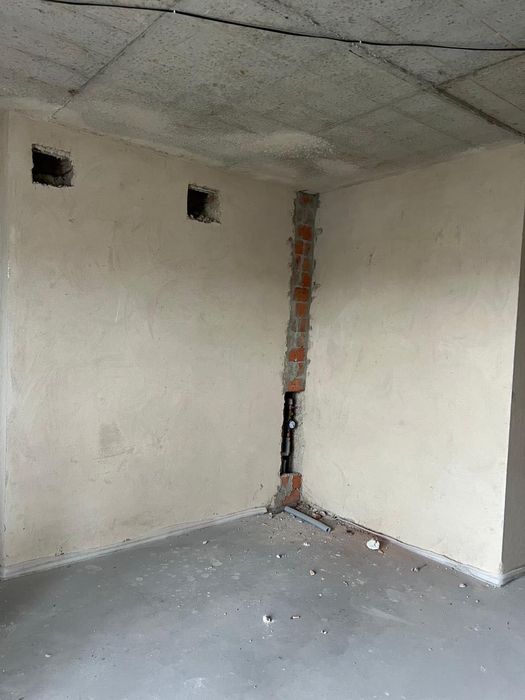 Продам 2-х кімнатну квартиру 92m2