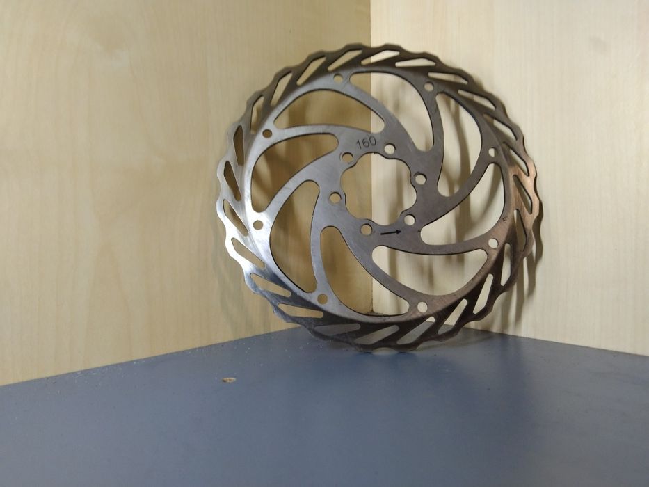 Tarcza hamulcowa przód 160mm