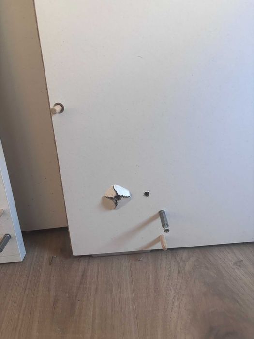 Roupeiro usado Brimnes ikea