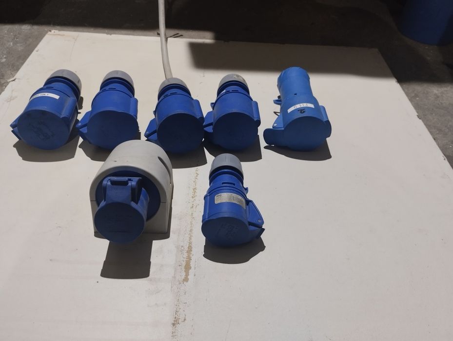 Gniazda camping 16a/32a 3p/230v