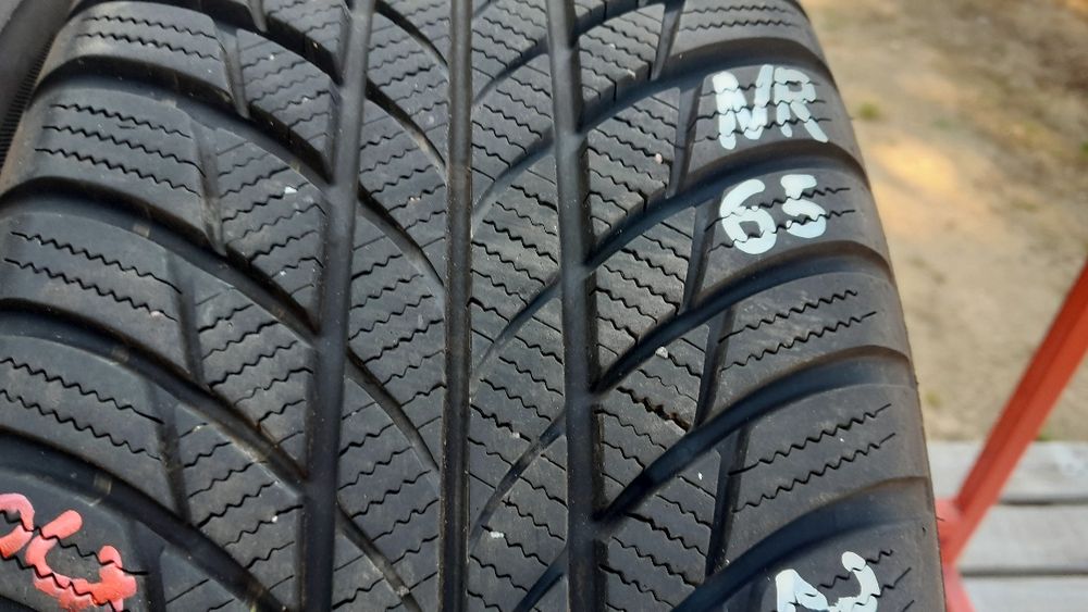 Opony Zimowe 205/60/16.BRIDGESTONE.8 mm.Adres-ZALESIANY 33 A-przy rondzie(niebieskie banery)PISEMNA GWARANCJA