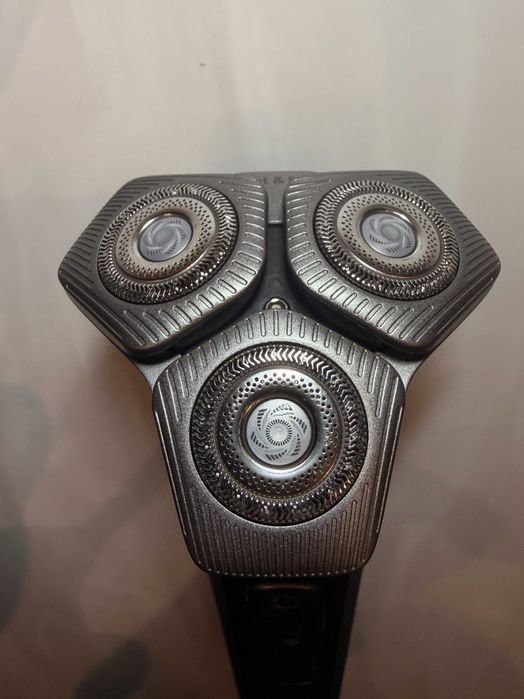 Philips Series 9000 S9986/59 (нові леза) + станція самоочистки