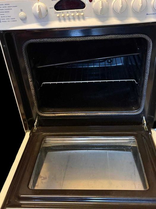 Fogão a gás e/ou elétrico com Forno