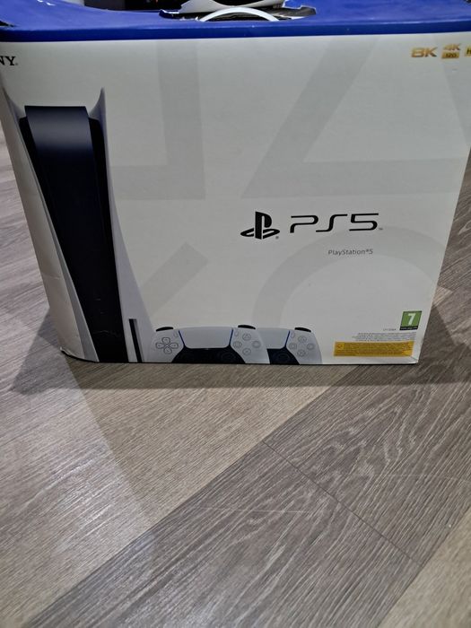 Vendo Ps5 com um comando