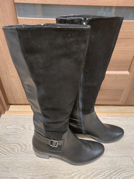 Продам демисезонные  сапоги