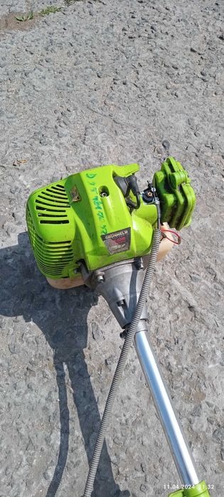 Продаю бензиновый триммер грюнхель