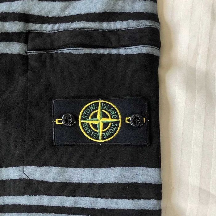 Шорти Stone Island x Supreme