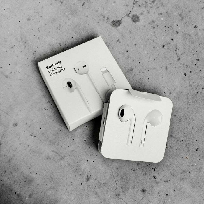 Дротові навушники EarPods (Type C / Lightning)